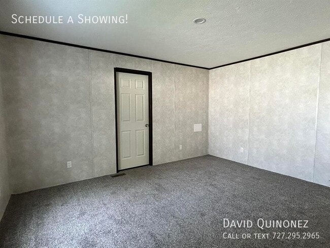 Building Photo - 5816 Kelso-