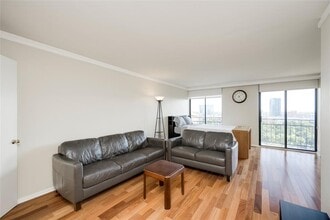 Building Photo - 1122 Colorado St Building Photo - 1122 Colorado St