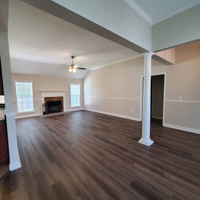 Foto del edificio - 5227 Abbott Cir