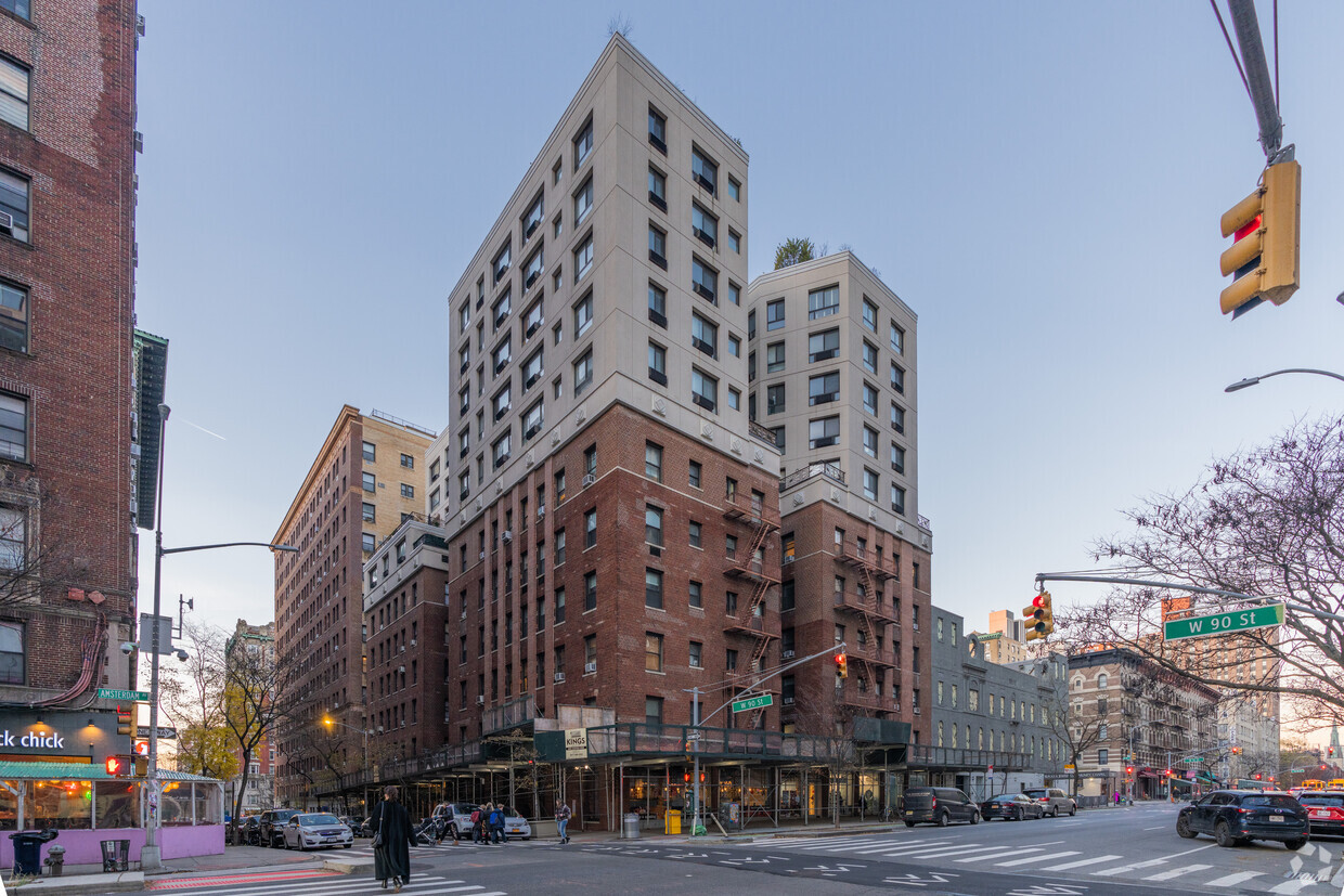 Primary Photo - Manhattan Tower Condos