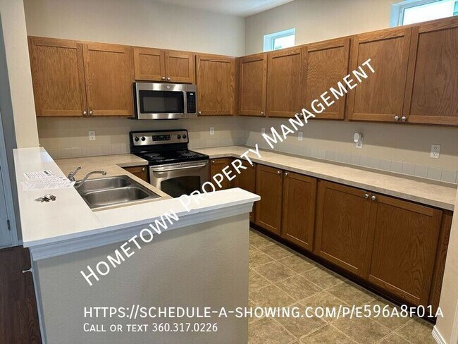 Building Photo - 4332 Freemont St NE