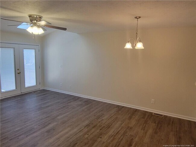 Foto del edificio - 1204 Huntsman Ct