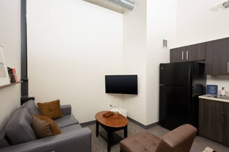 Building Photo - 1125 N 9th St