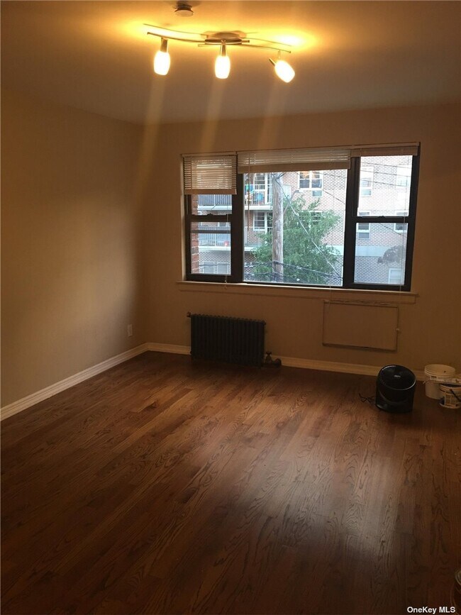 Foto del edificio - 47-39 59th St