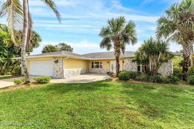 Building Photo - 335 Arrowhead Ln