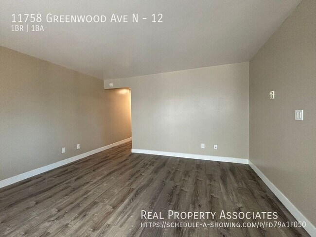 Foto del edificio - 11758 Greenwood Ave N