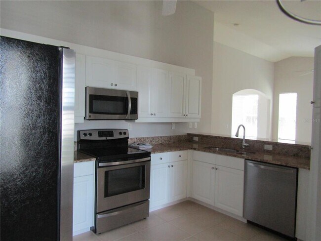 Foto del edificio - 1669 Monarch Dr