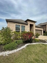 Building Photo - 569 Spruce Trail