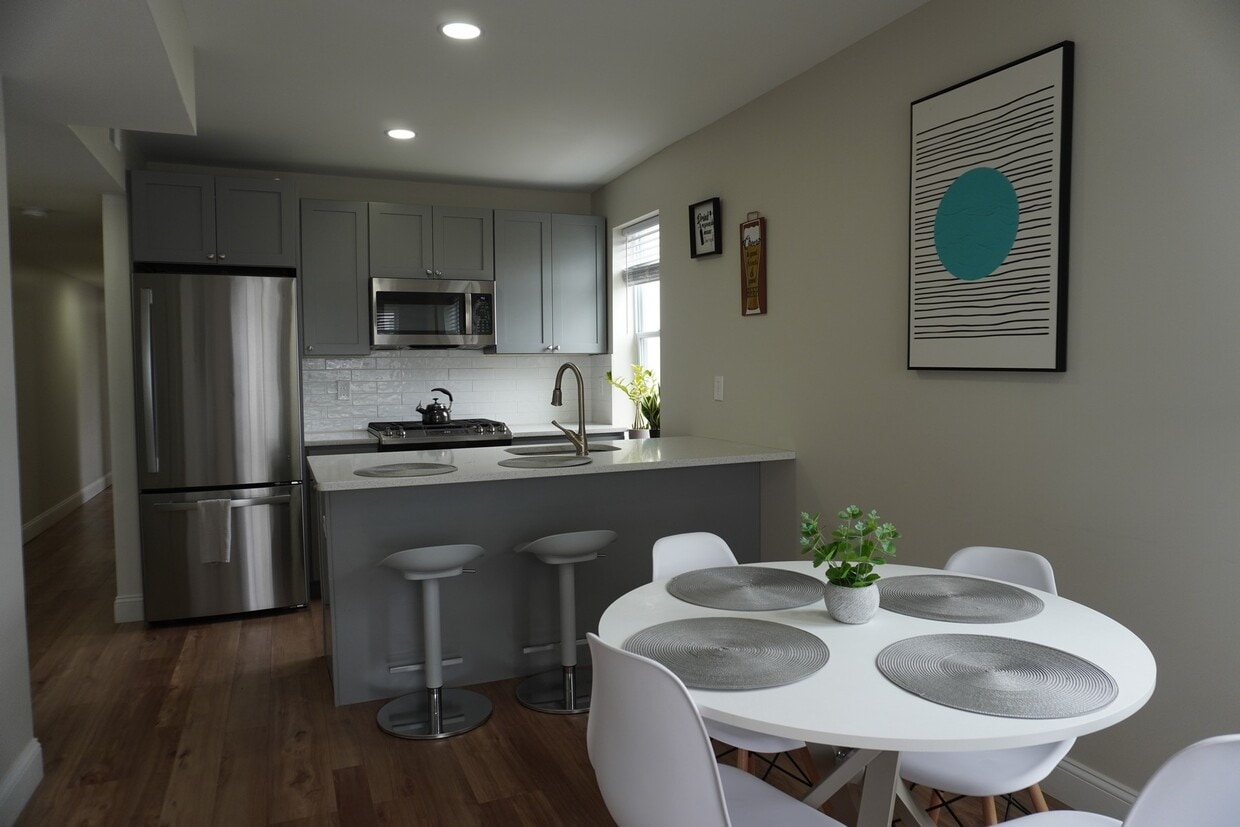 Foto principal - 547 N Connecticut Ave