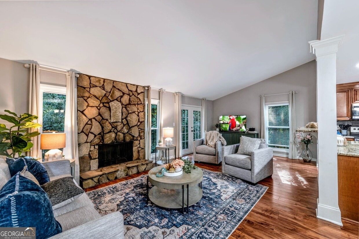 Foto principal - 2660 Indian Lake Dr