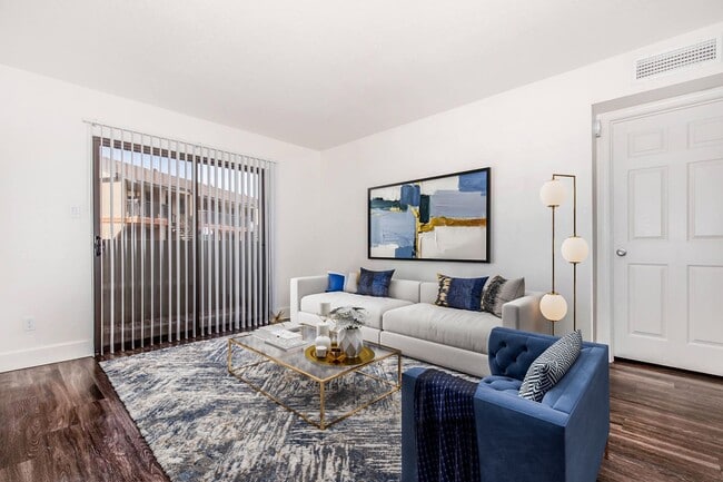 Interior Photo - Tesoro Apartments