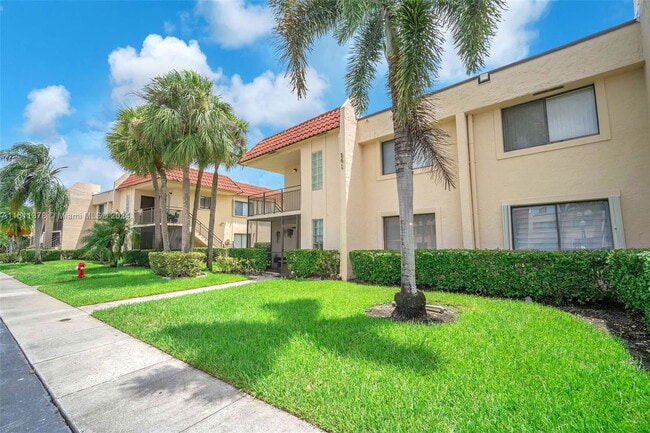 Photo - 16401 Blatt Blvd Apartment