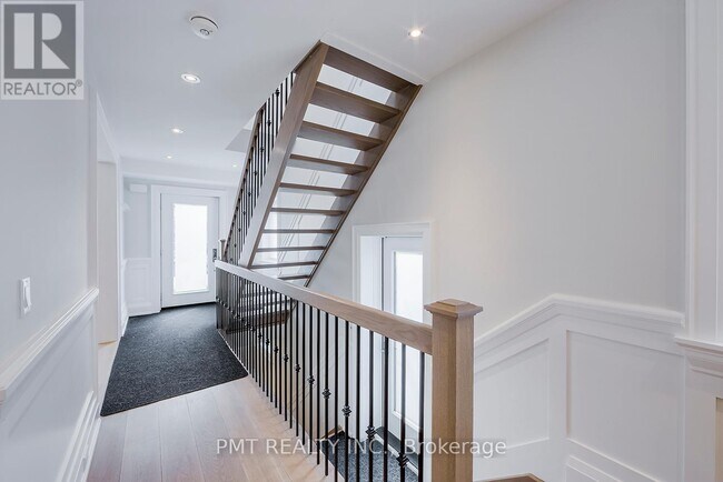 Photo du bâtiment - 50 Thursfield Crescent