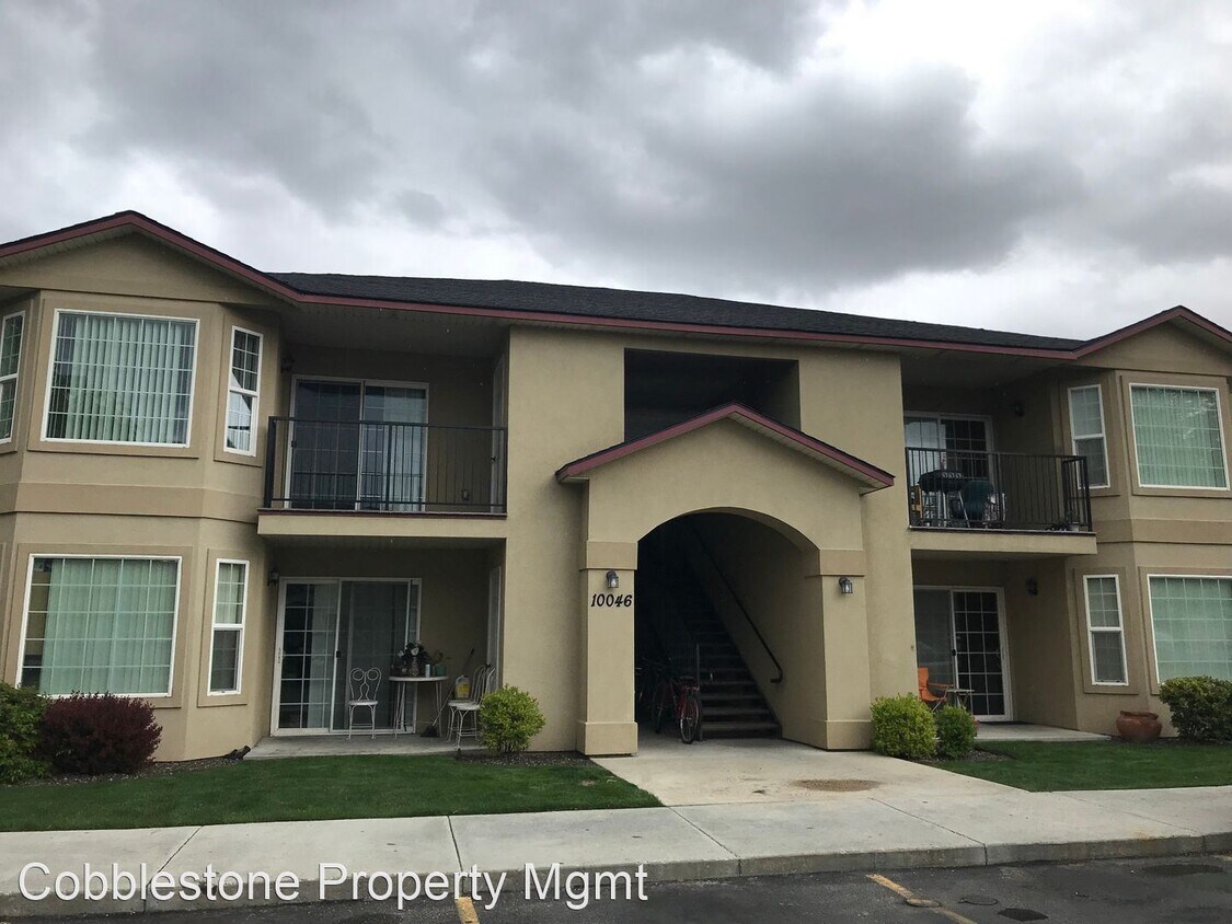 Foto principal - 10046 W Garverdale Ln