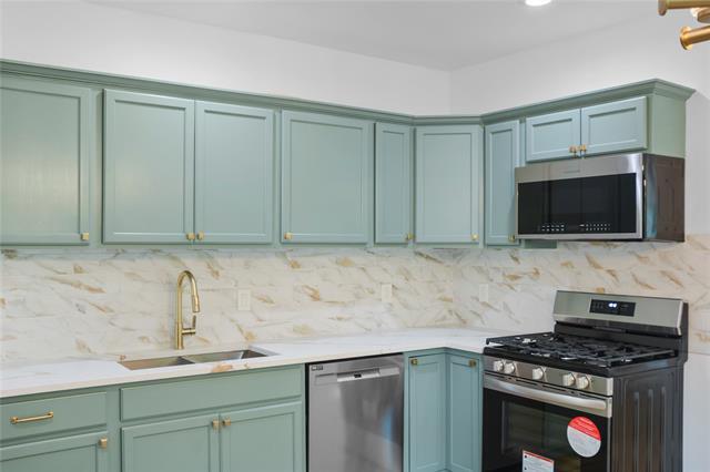 Building Photo - 3400 Spence St