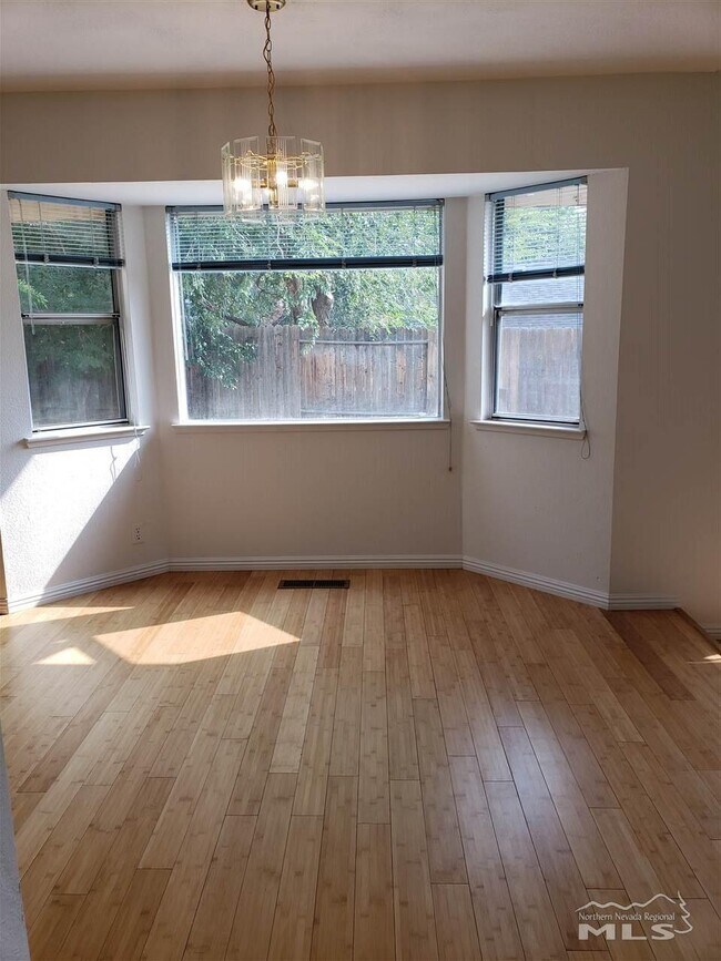 Building Photo - 2470 Keystone Ave