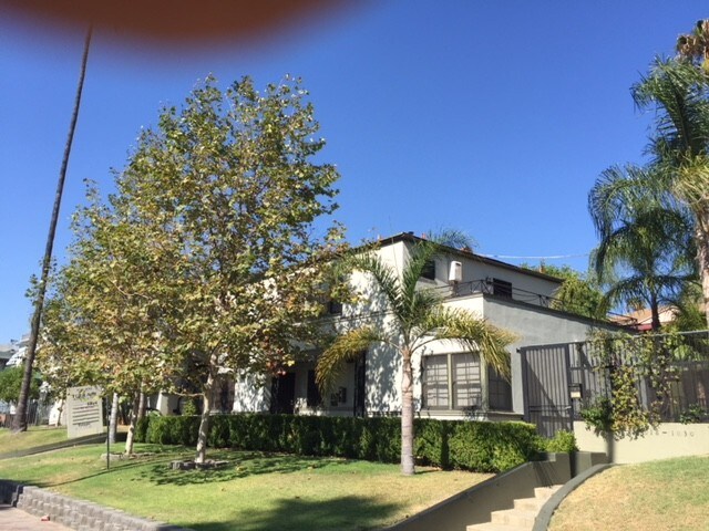 Foto del edificio - 1024 S Westmoreland Ave