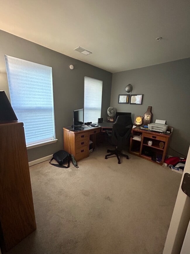 Photo - 2524 Sheridan Rd SE Apartment