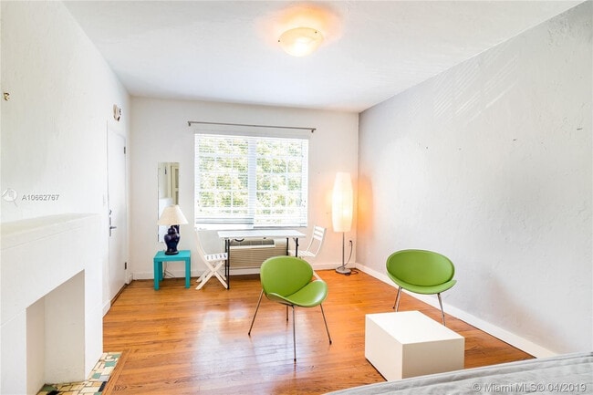 Foto del edificio - 741 15th St