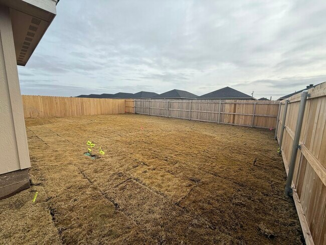 Foto del edificio - 275 Waterloo Dr