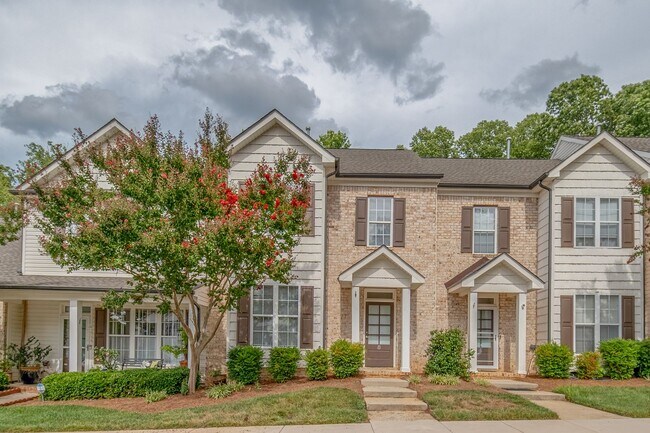 Building Photo - 8 Hydrangea Ct