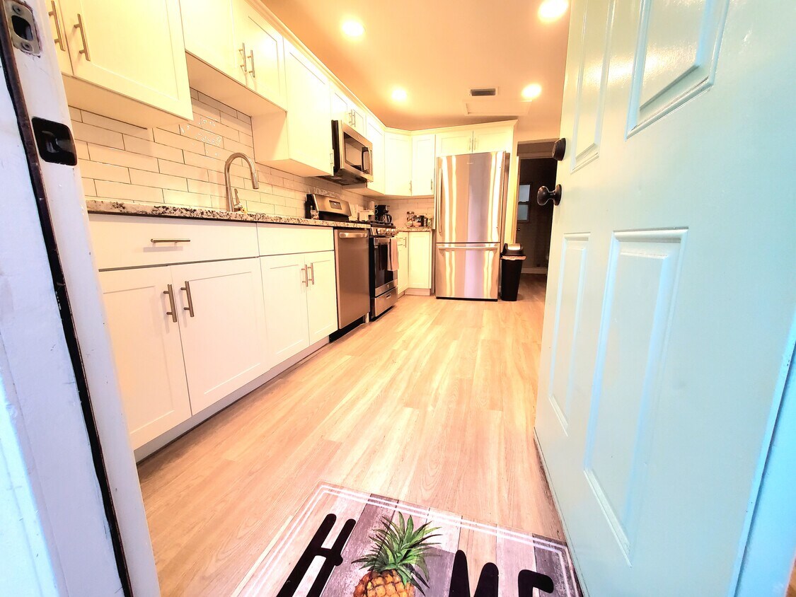 Foto principal - 3612 Burlington Ave N