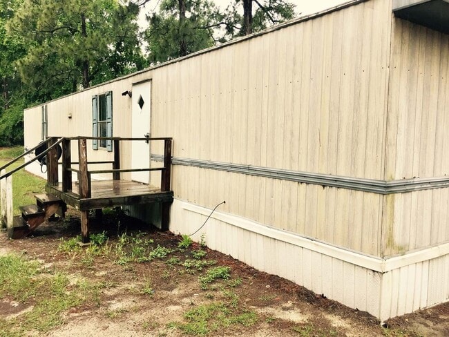 Building Photo - New Home Available! Rent this 2 Bedroom Mobile Home in Aiken!