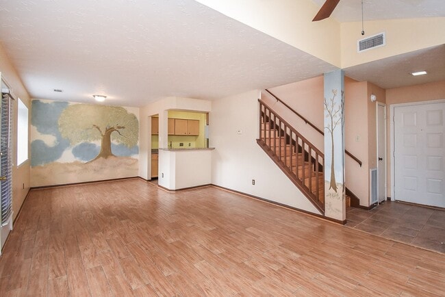 Foto del edificio - 7822 Greenedge Dr