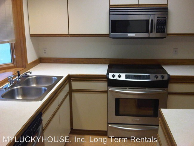 Foto del edificio - 1050 NE Butler Market Rd