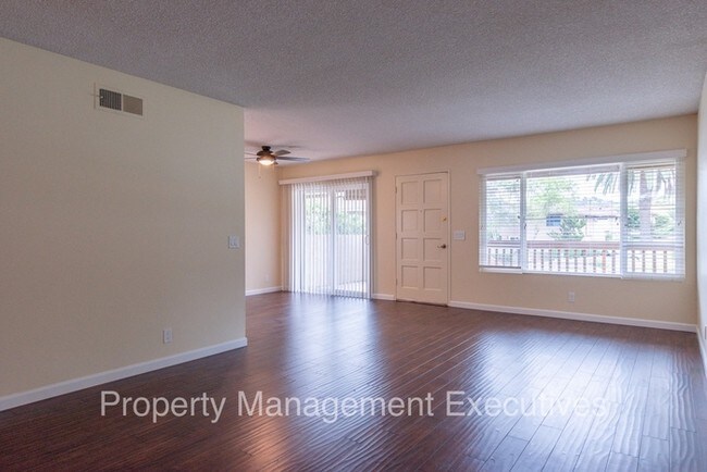 Building Photo - Nice 2 Bedroom Condo with Garage