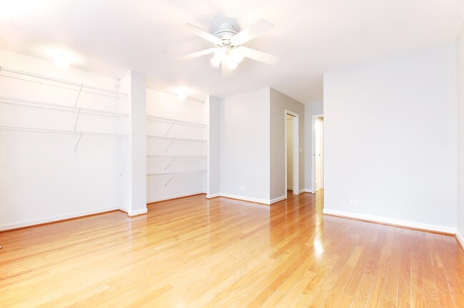 Foto del edificio - 744 W Gordon Terrace