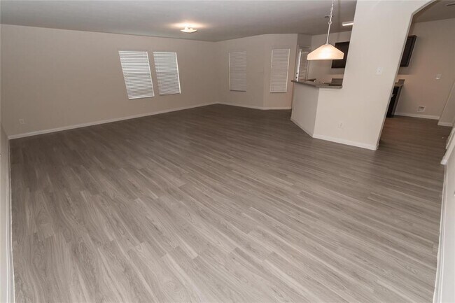 Building Photo - 5454 Plantation Forest Dr