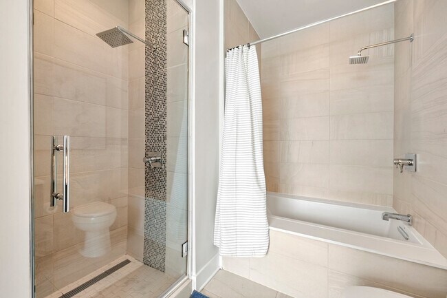 Foto del edificio - 1400 W Peachtree St NE