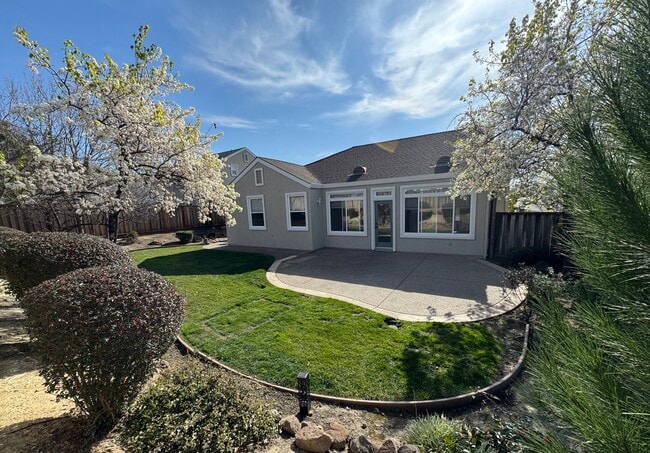 Building Photo - 5406 Martingale Ct