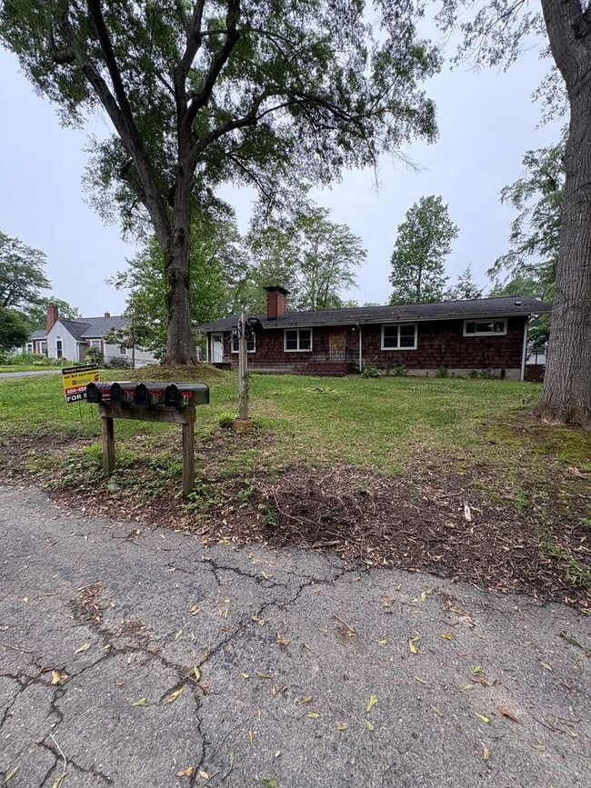 Foto del edificio - 3 bedroom 3 bath in Spartanburg!!