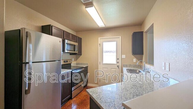 Building Photo - 1012 Bandera Ct