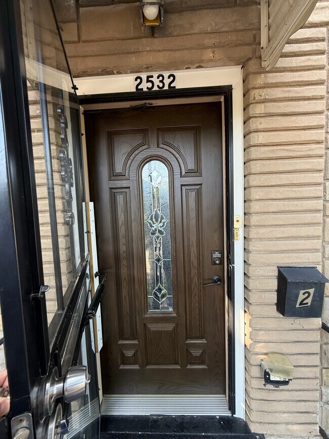 Foto del edificio - 2532 W Haddon Ave