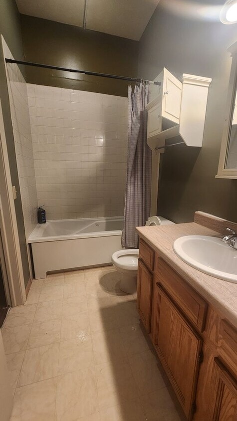 Photo - 1211 Howard St