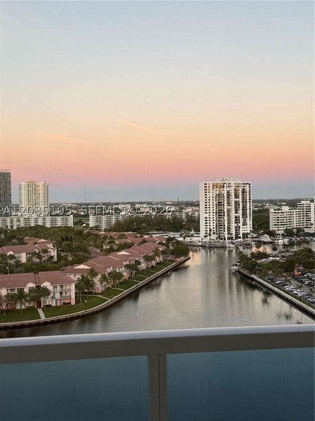 Building Photo - 3800 S Ocean Dr
