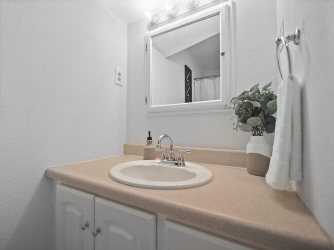 Foto del edificio - Craftsman on Madison (Furnished)