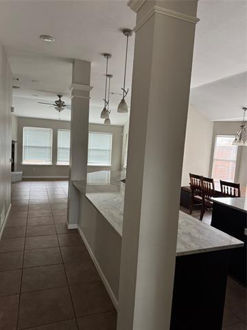 Foto del edificio - 10808 Pineview Ln