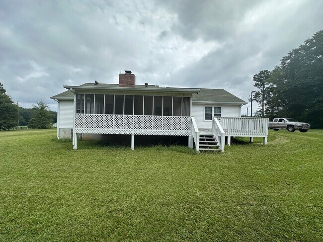 Foto del edificio - COMING SOON! **Charming 3 Bedroom, 2 Bath ...