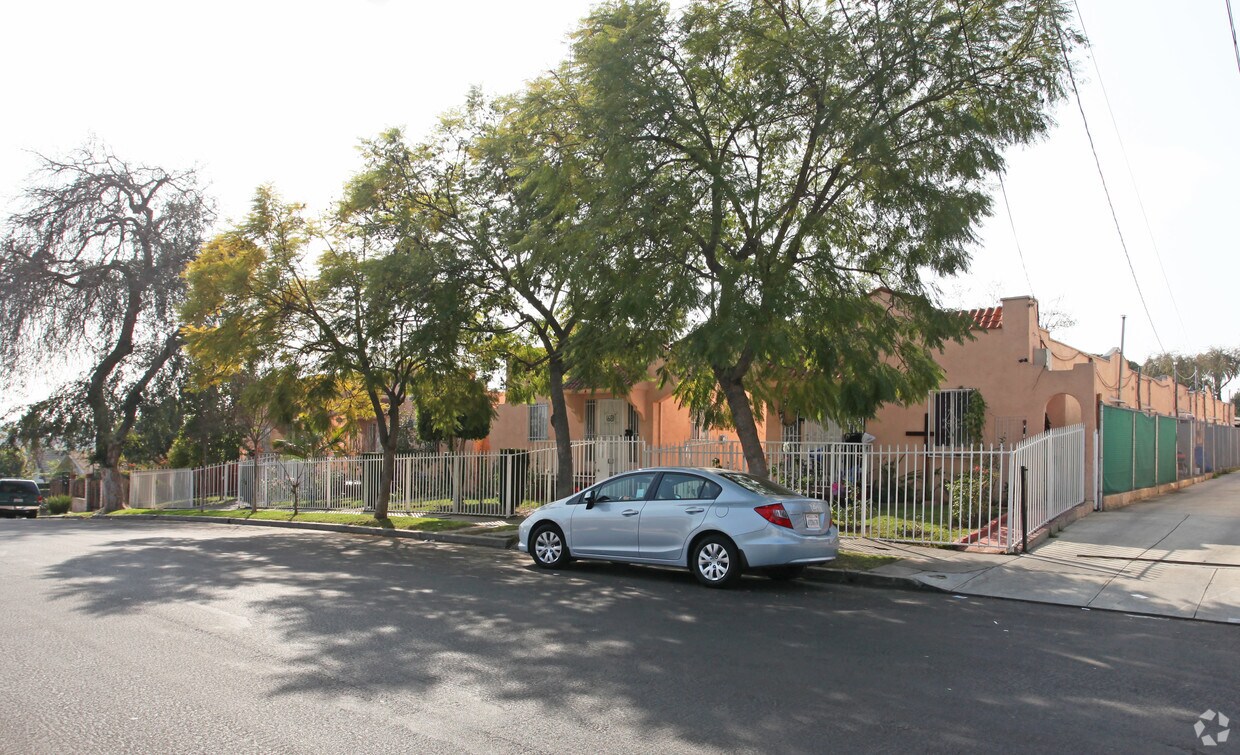 Foto del edificio - South Catalina Street Apartments