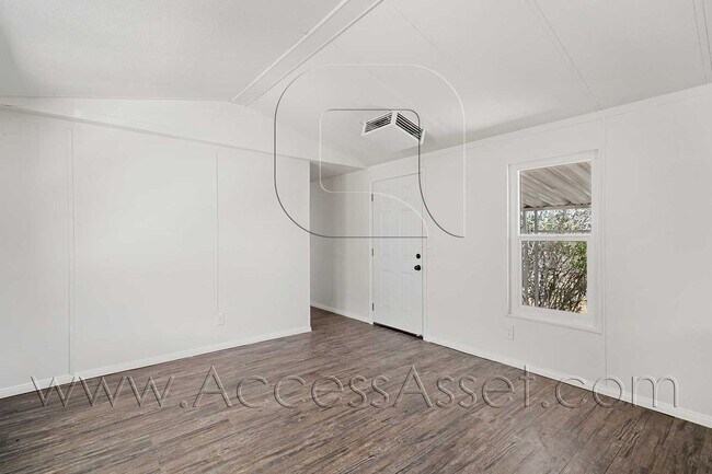 Building Photo - 39975 San Ignacio Rd