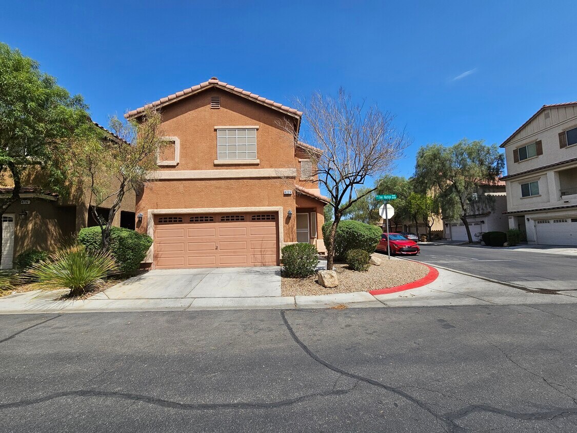 8224 Time Machine Ave, Las Vegas, NV 89113 House Rental in Las Vegas