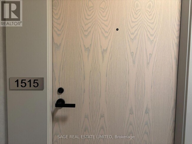 Building Photo - 8 Interchange Wy