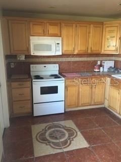 Foto del edificio - 394 Colonade Ct