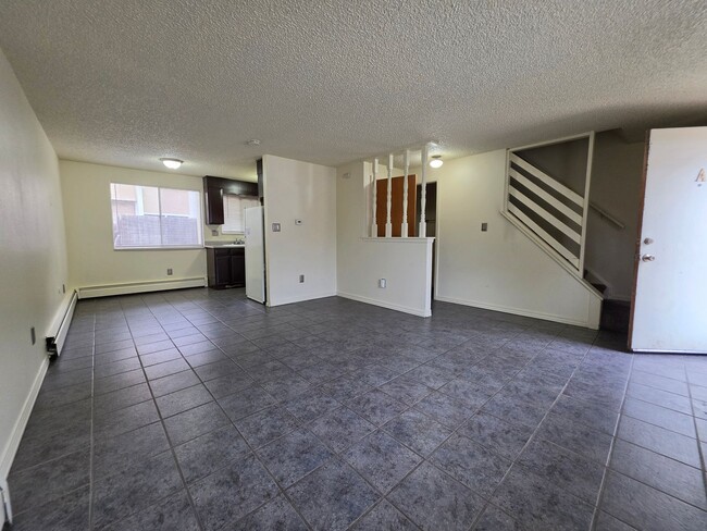 Building Photo - 317 Emery Dr
