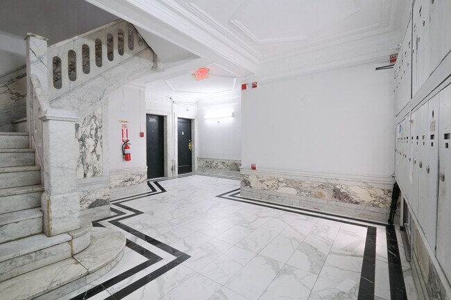 Foto del edificio - 58 Van Reypen St