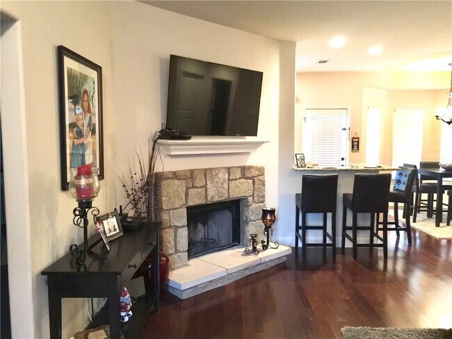 Building Photo - 10052 Janet Loop